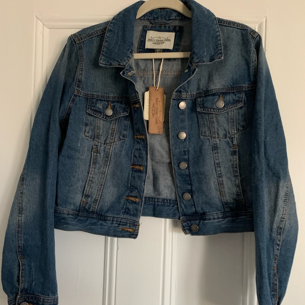 Cropped jean jacket